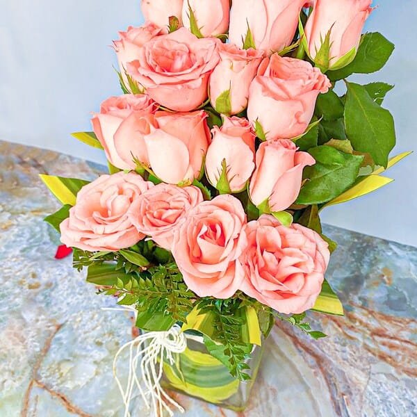 Romantic Pink Roses Glass Vase Arrangement